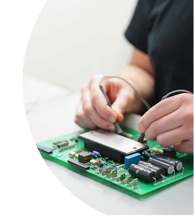 Service für Industrieelektronik Reparatur von Industrieelektronik